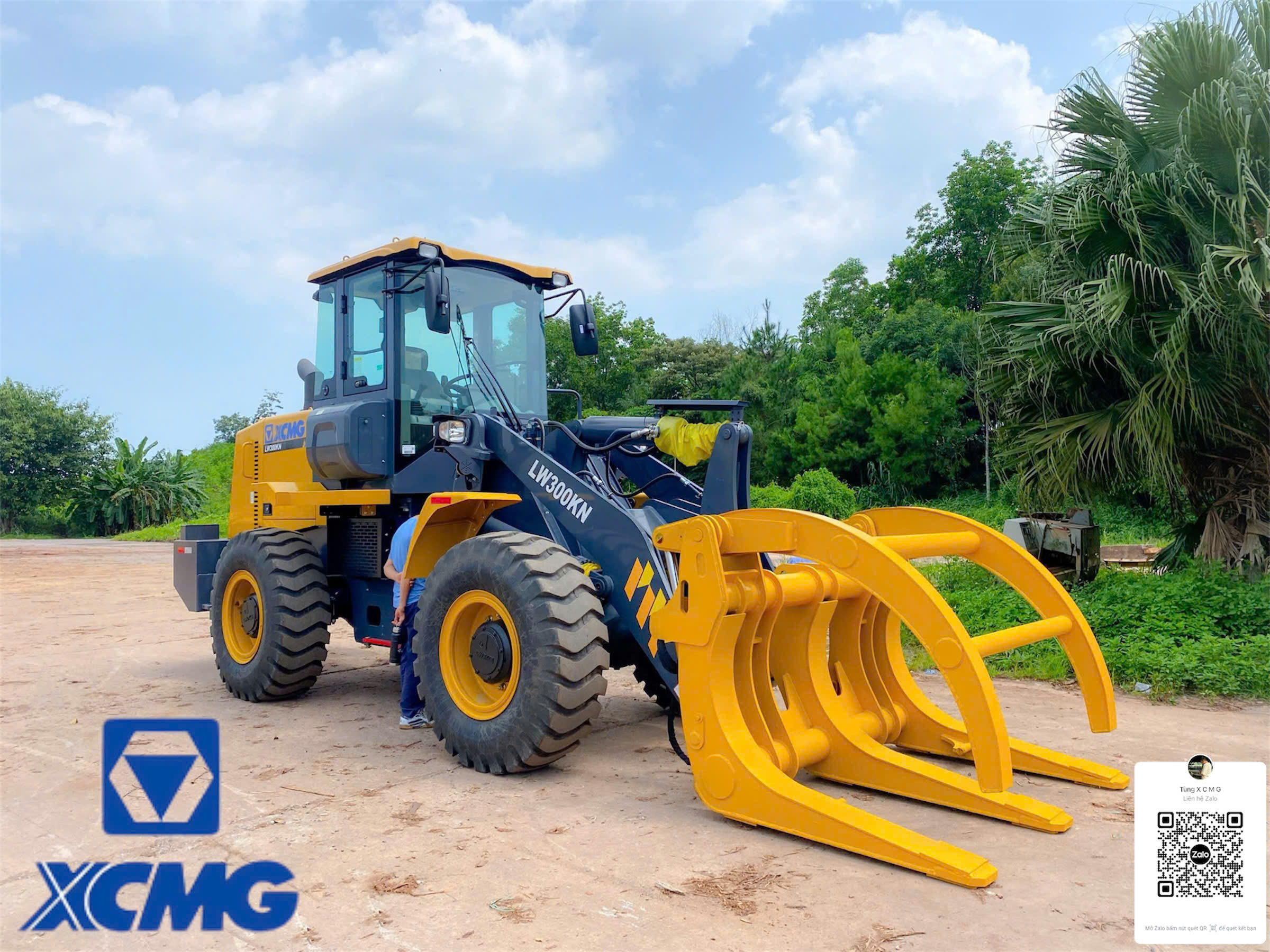 Máy Gắp Gỗ XCMG LW300KN sức nâng 3 tấn