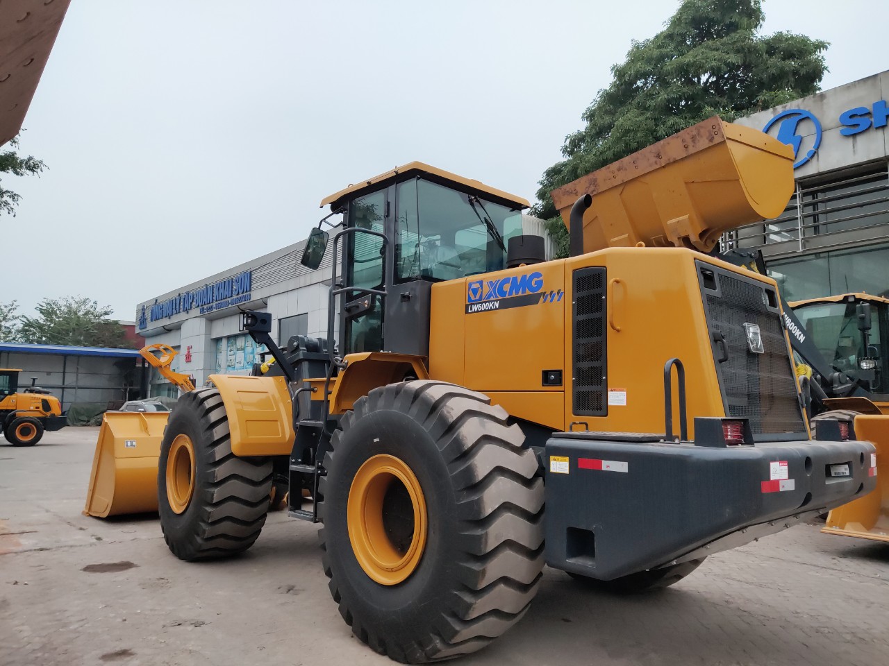 Máy Xúc Lật XCMG LW600KN sức nâng 6 tấn