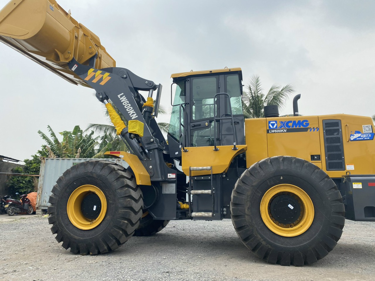 Máy Xúc Lật XCMG LW600KN sức nâng 6 tấn