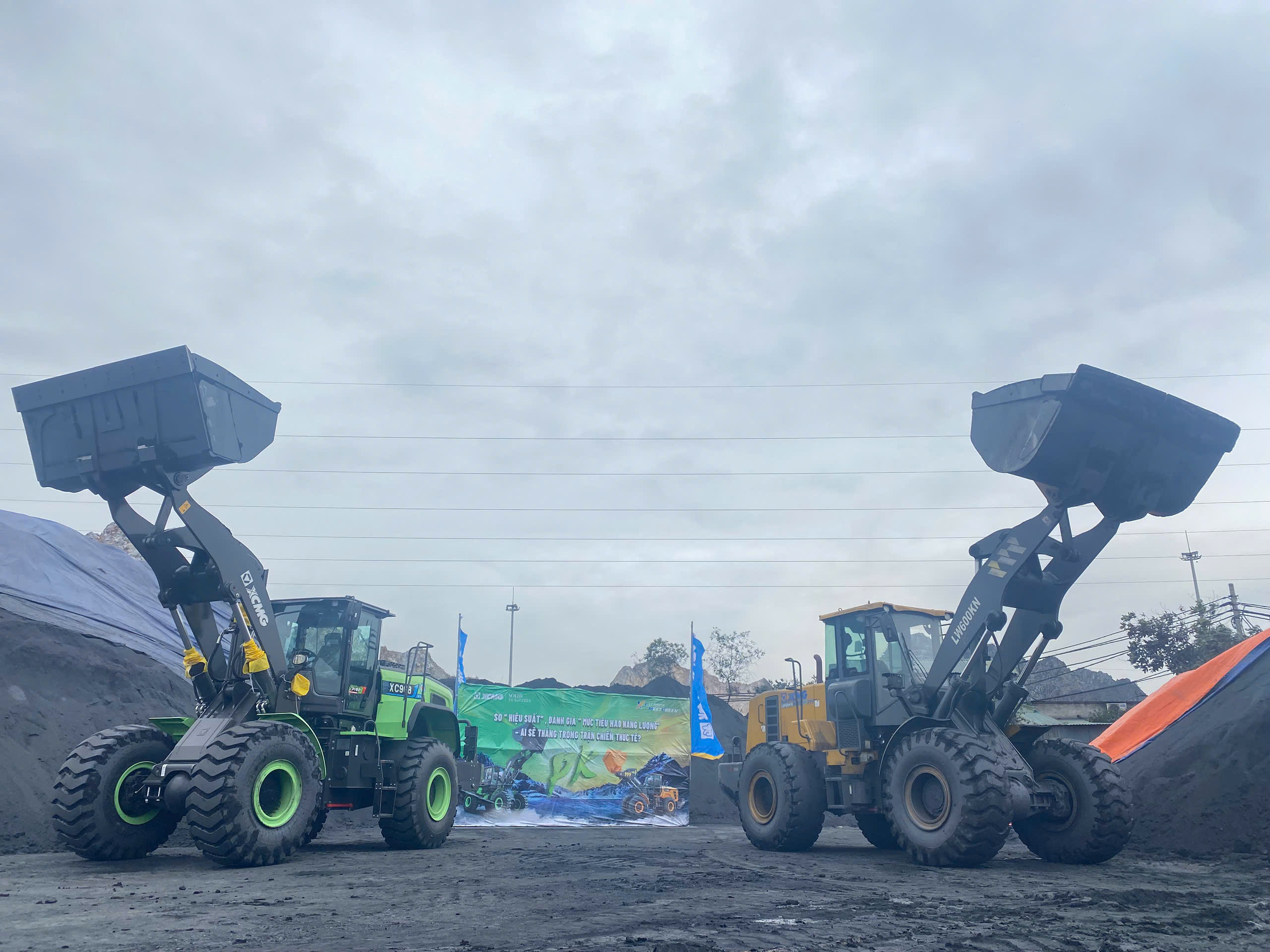 Xúc Lật Điện XC968-EV