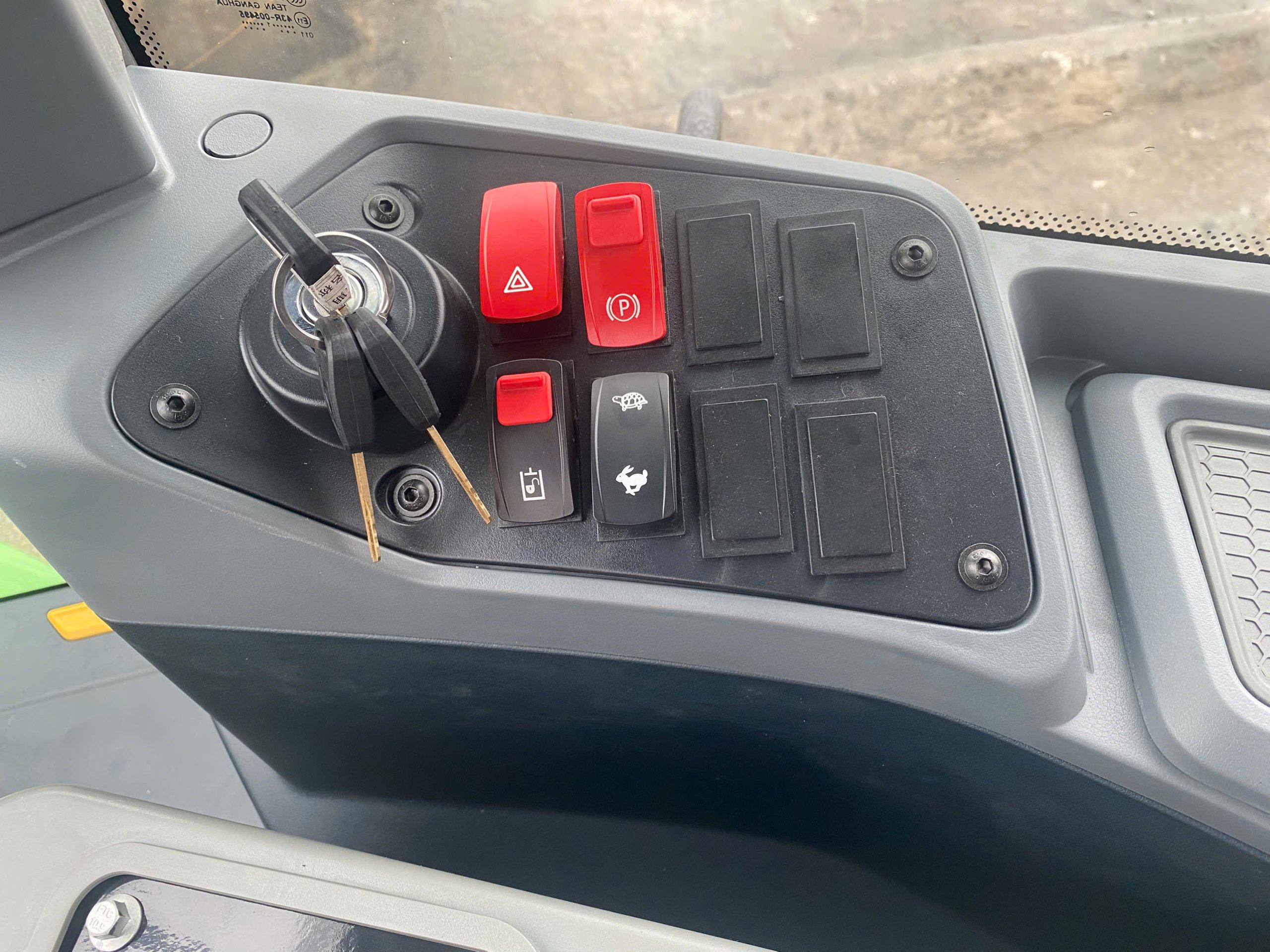 Xúc Lật Điện XC968-EV