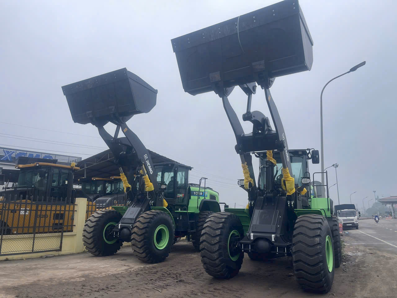 Xúc Lật Điện XC968-EV