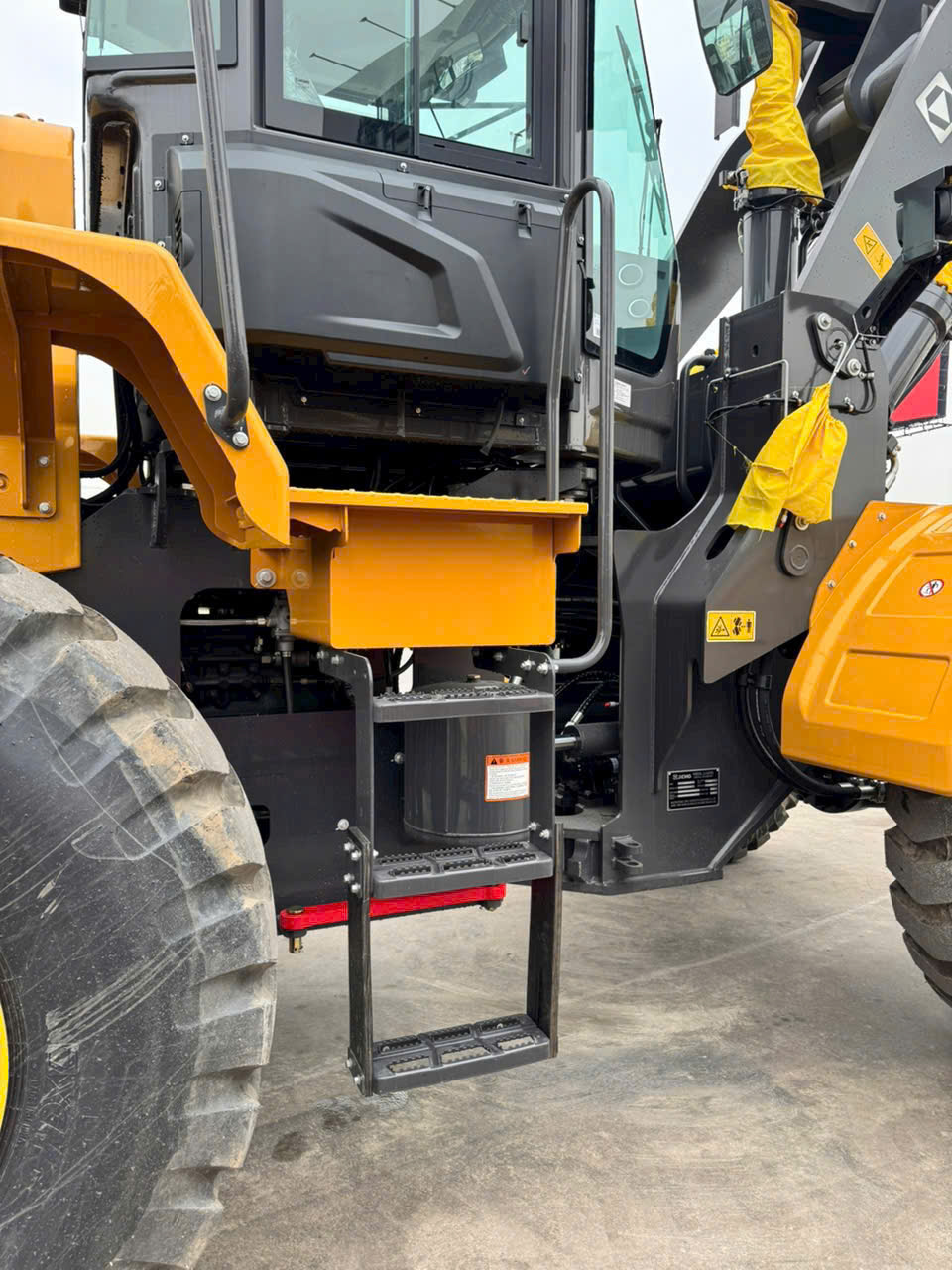 Máy Xúc Lật LW500KN Sức Nâng 5 Tấn Tiêu Chuẩn Châu Âu