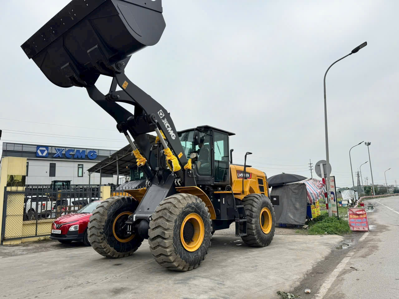 Máy Xúc Lật LW500KN Sức Nâng 5 Tấn Tiêu Chuẩn Châu Âu