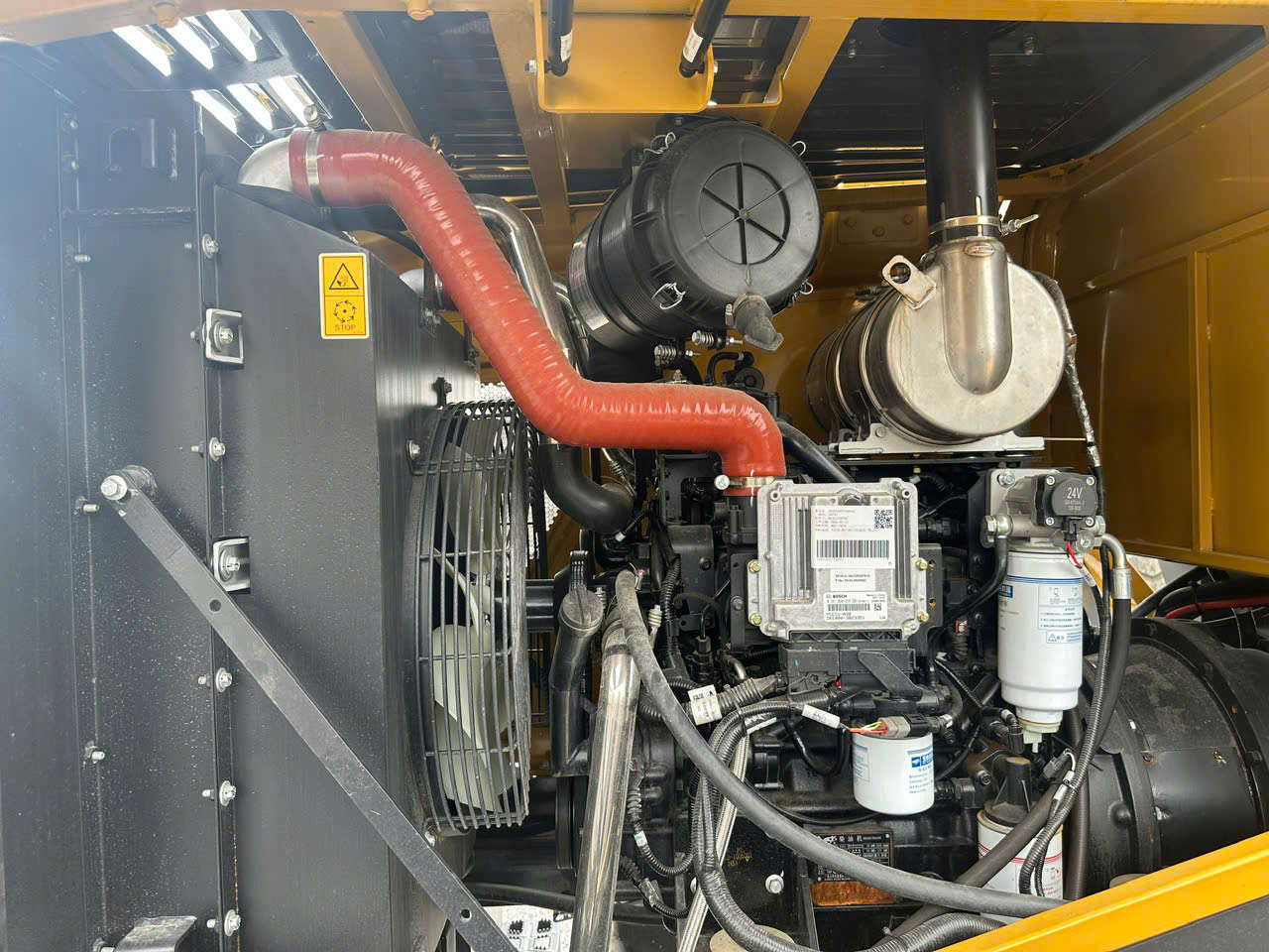 XC935 – gầu 1.8 khối