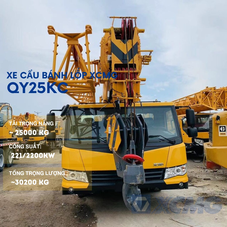 xe cau banh lop 25 tan qy25kc 9